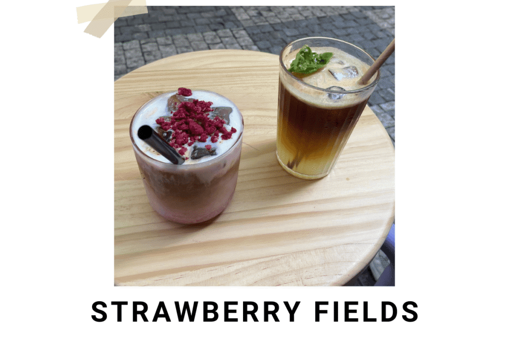 Strawberry Fields latte at May Café in Vinohrady – creative specialty coffee in Prague